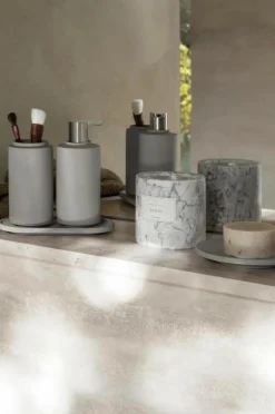 Blomus Rumduft>Duftlys Frabli 10 cm Tonga Hajskind