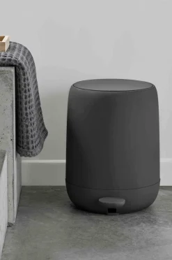 Blomus Badeværelsestilbehør>Pedalspand Sono 5L Magnet