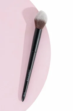 Brushworks No. 13 Highlight Brush No Color Discount