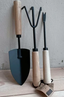 by Benson Ukrudtsjern Natur New