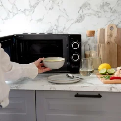 Champion Nordic Mikrobølgeovne>Mikroovn 20l 700 W No color