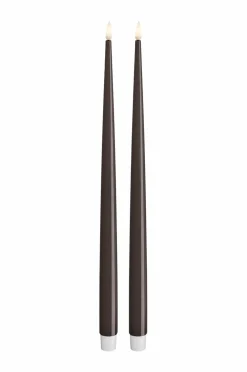 DeluxeHomeart Lys & Duft>LED Taper Candle Shiny 2,2x38 cm 2 stk. Mocca