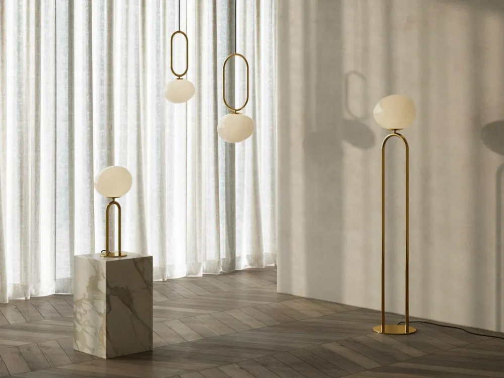 Design For The People Gulvlamper>Gulvlampe Former Messing/Opal hvid