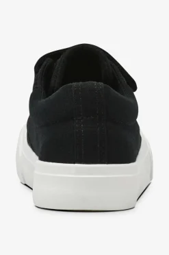 Duffy Sneakers><noscript><img width=