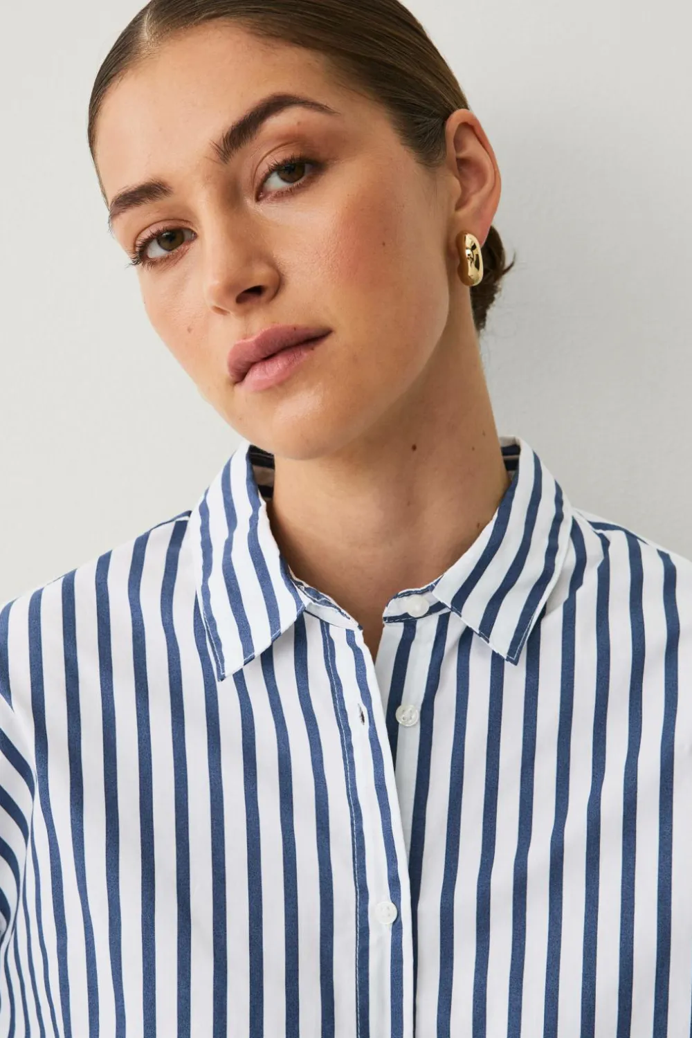 Ellos Skjorter & Bluser>Collection Afslappet skjorte i bomuldspoplin hvid blå randig