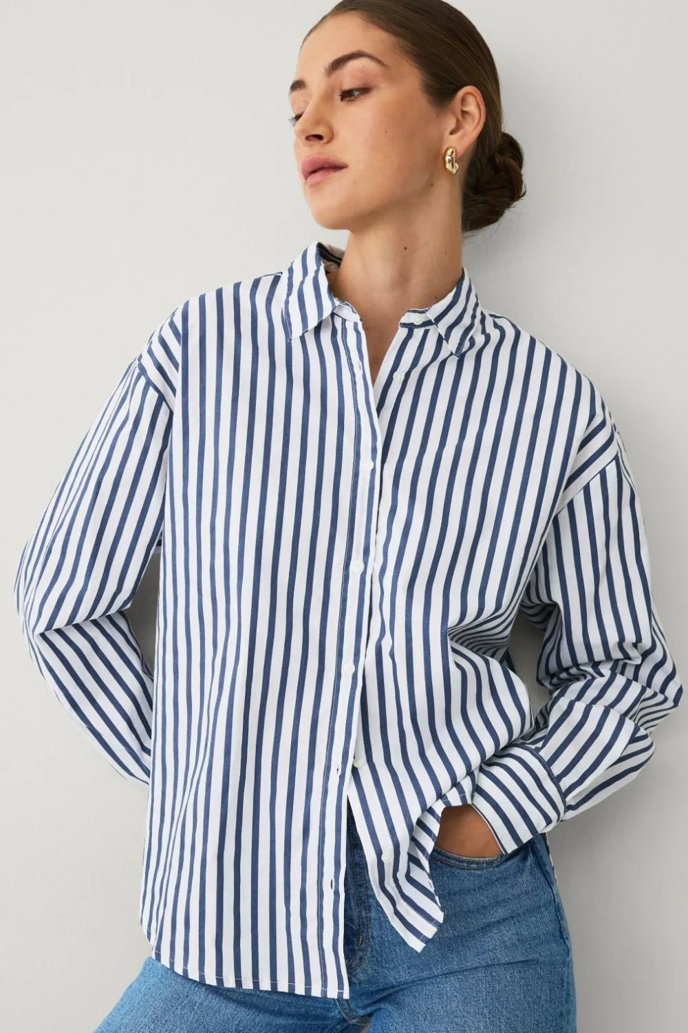 Ellos Skjorter & Bluser>Collection Afslappet skjorte i bomuldspoplin hvid blå randig