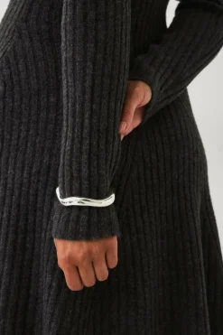 Ellos Collection Armring med uregelmæssig form Sølvfarvet Hot