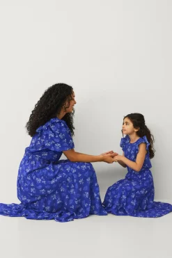 Ellos Bluser>Collection Bluse med flæseærmer Blå med hvide blomster