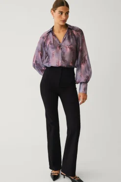 Ellos Skjorter & Bluser>Collection Bluse med pufærmer lilla aop