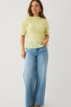 Ellos Collection Bluse med smock og pufærmer Lys gul Hot