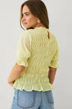 Ellos Collection Bluse med smock og pufærmer Lys gul Hot