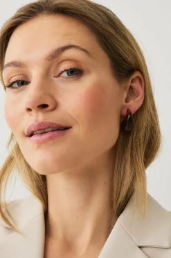 Ellos Smykker>Collection Dråbeformete øreringe Brun