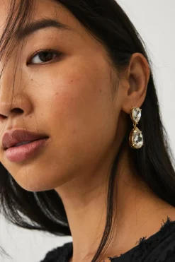 Ellos Collection Dråbeformete ørestikker Hvid/guld Outlet