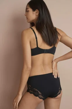 Ellos Trusser><noscript><img width=