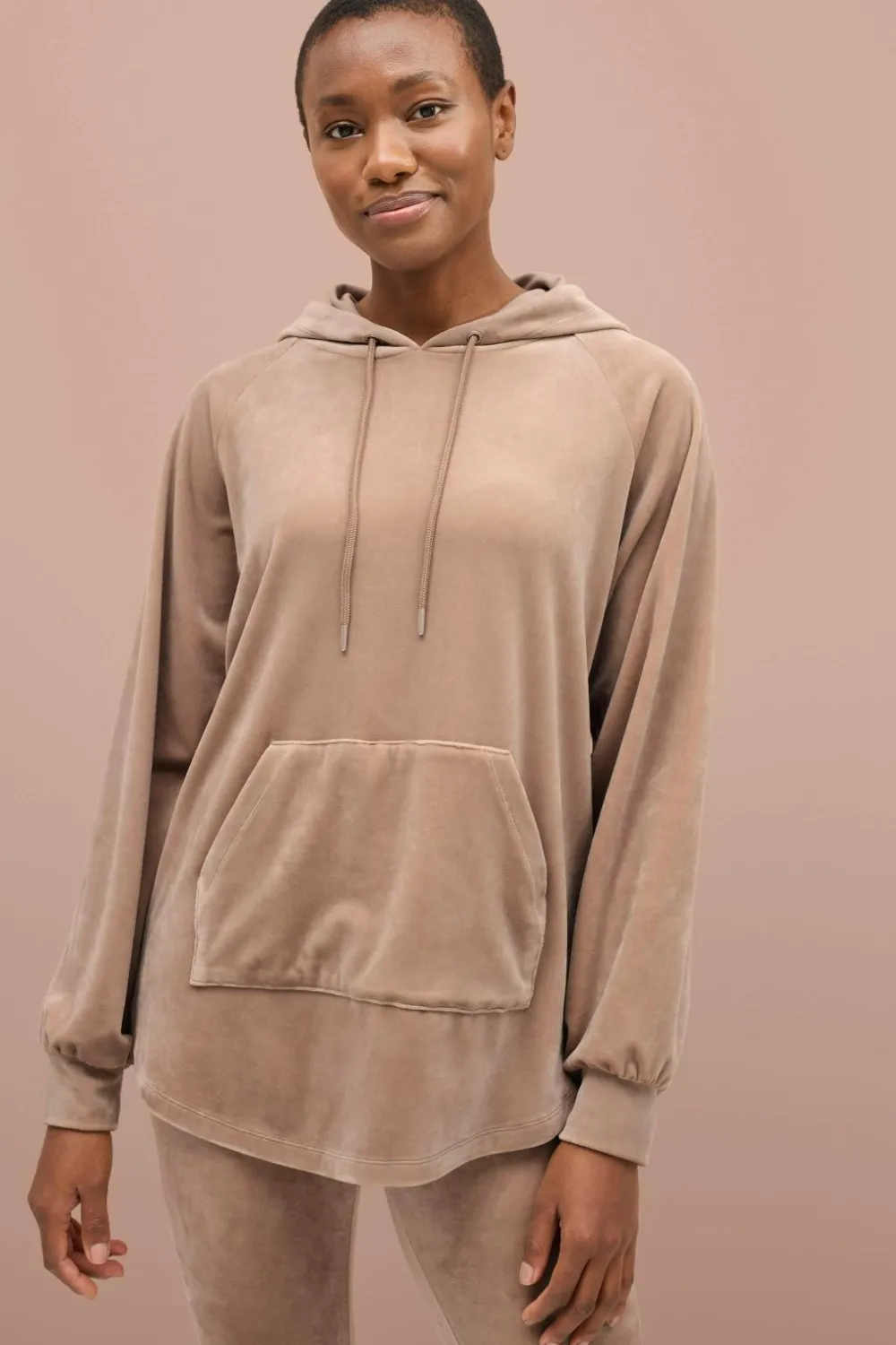 Ellos Loungewear & Homewear>Collection Hættetrøje i velour Beige