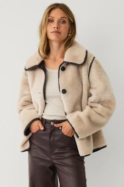 Ellos Collection Jakke i imiteret pels beige Clearance