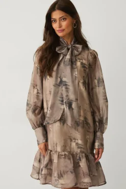 Ellos Kjoler>Collection Kjole med bindebånd beige aop