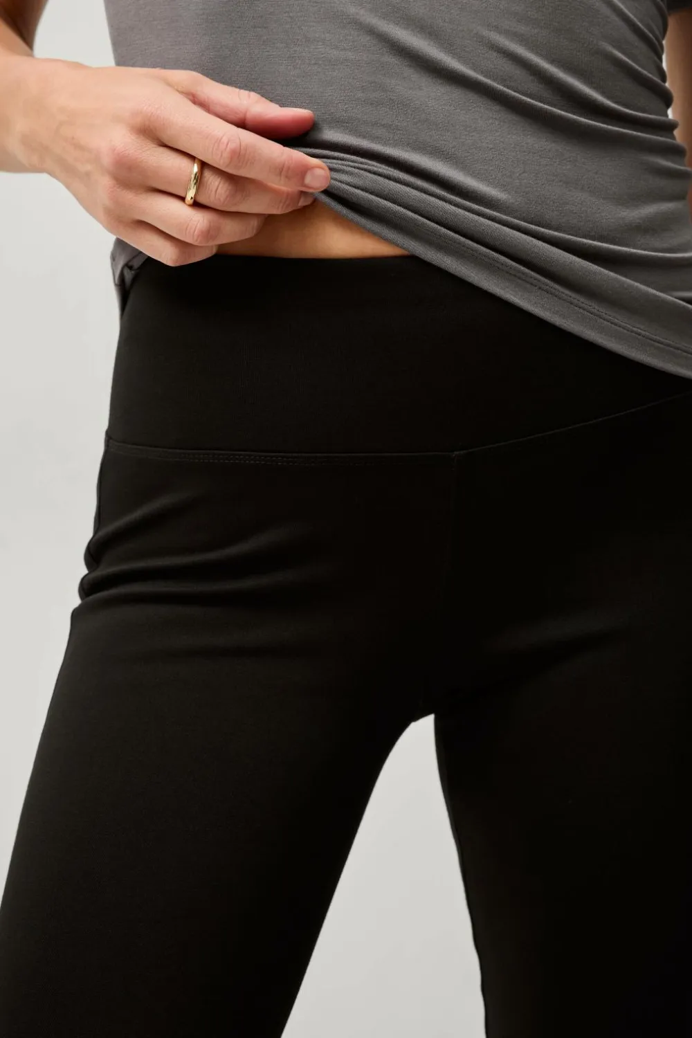 Ellos Tights & Leggings>Collection Kraftige leggings med bootcut, kortere benlængde Sort