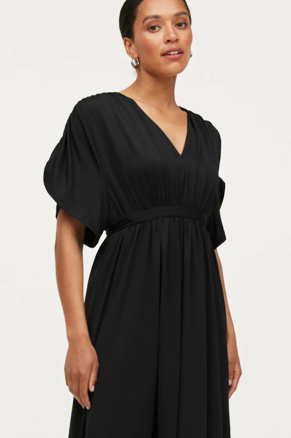 Ellos Kjoler>Collection Maxi kjole med en knude i ryggen Sort