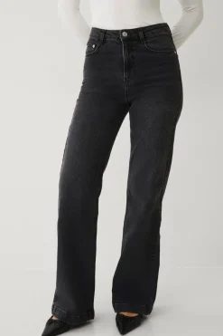 Ellos Jeans>Collection Med svaj jeans Med svaj med høj talje Sort vasket