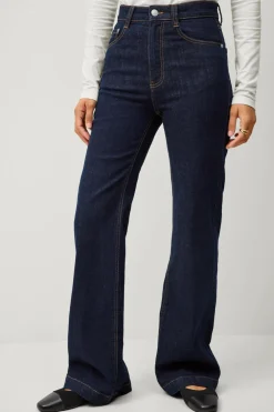 Ellos Jeans>Collection Med svaj jeans Med svaj med høj talje Uvasket Rinse Wash