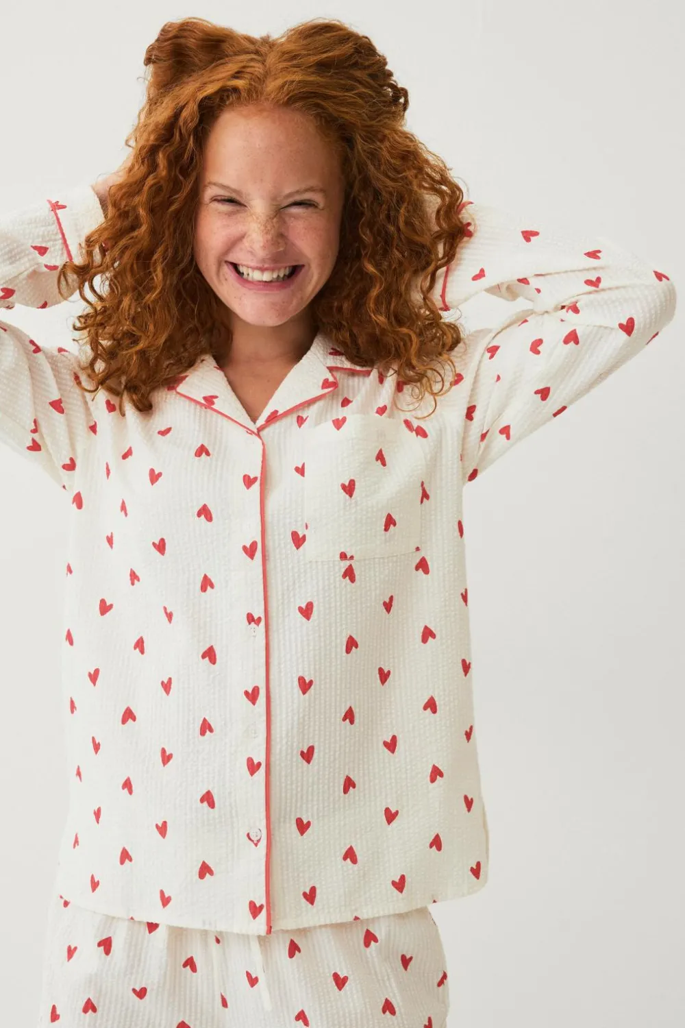 Ellos Nattøj & Homewear>Collection Pyjamassæt i seersucker beige hjertemønstret