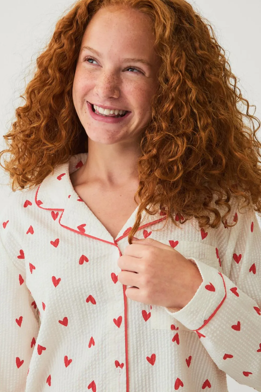 Ellos Nattøj & Homewear>Collection Pyjamassæt i seersucker beige hjertemønstret