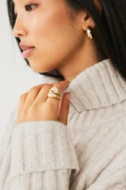 Ellos Smykker>Collection Ring med glitrende sten Guld