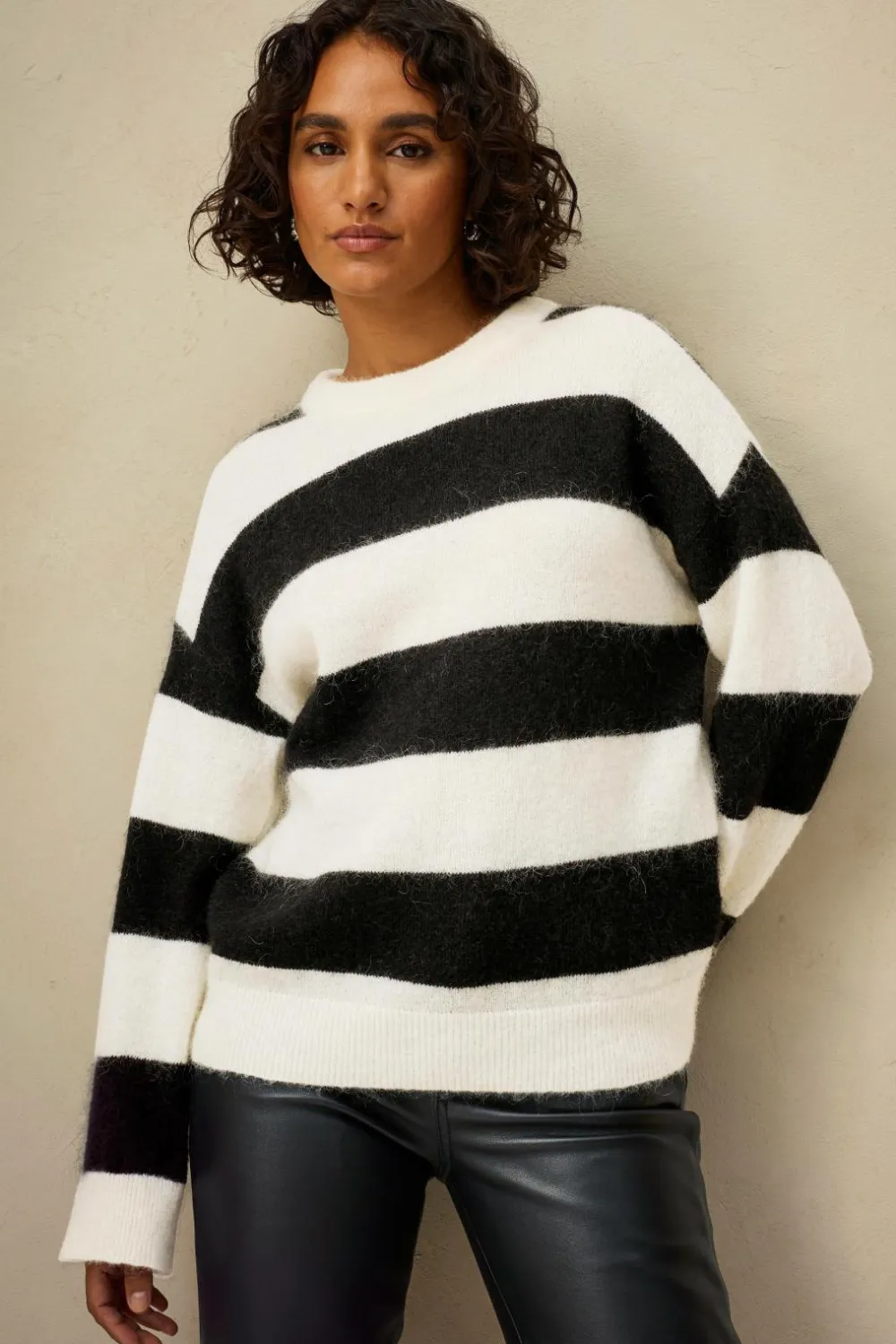 Ellos Collection Trøje Hilda Sort/hvid Discount