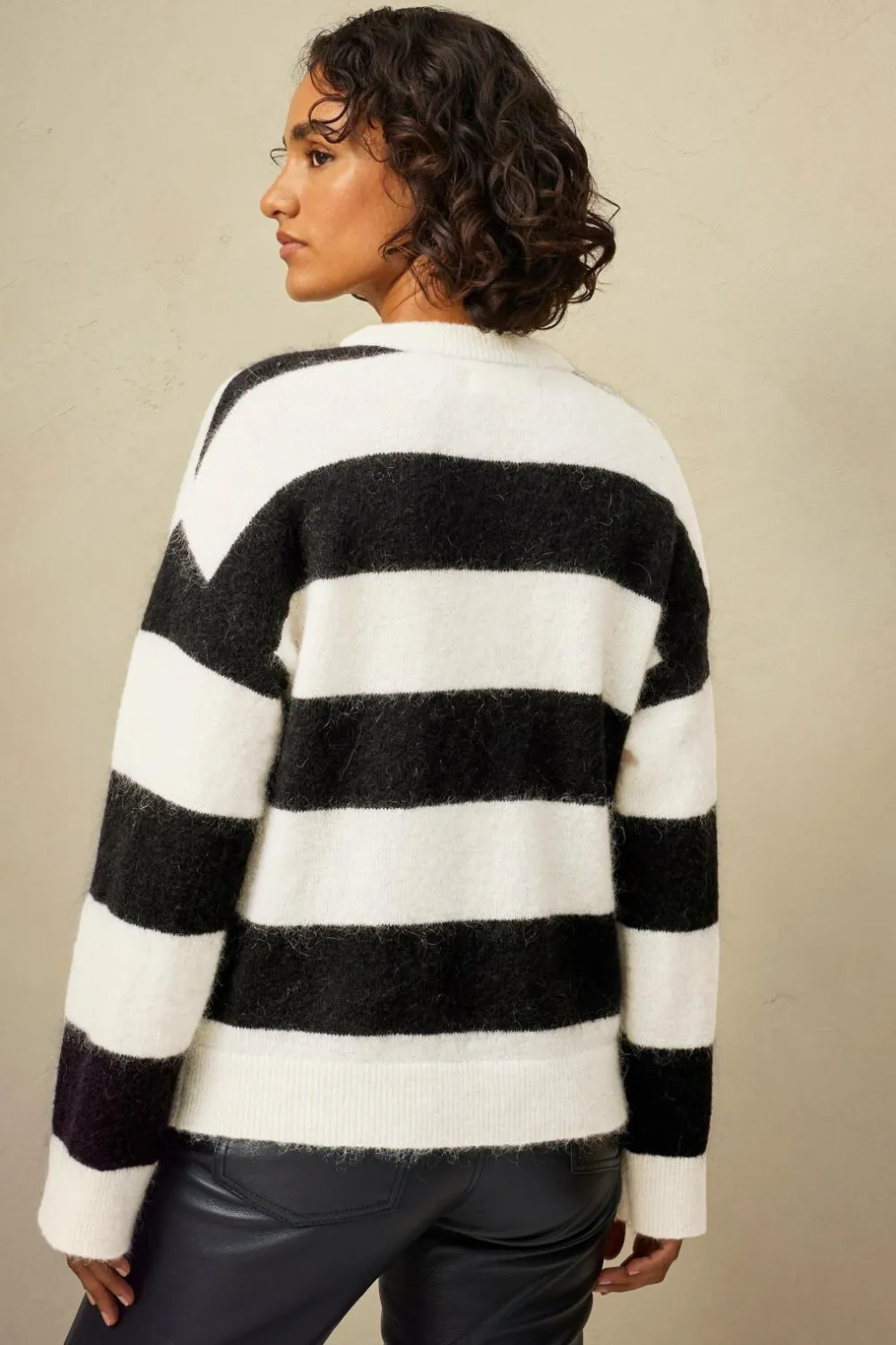 Ellos Collection Trøje Hilda Sort/hvid Discount