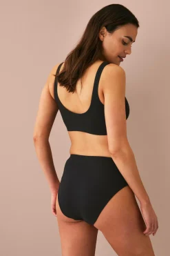 Ellos Trusser><noscript><img width=