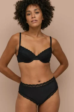 Ellos Collection Trusser med blonder i taljen Sort Online