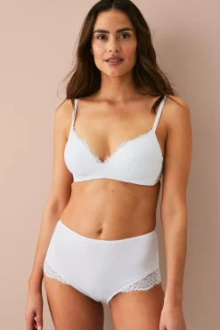 Ellos Bh'Er>Collection Vatteret bh i blød blonde Hvid