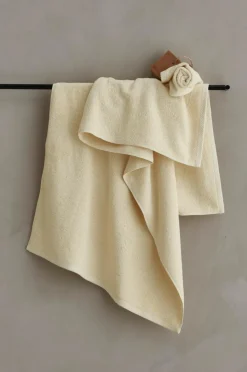 Ellos Badeværelsestekstiler>Home Badehåndklæde Elise 70x140 cm Lysegul