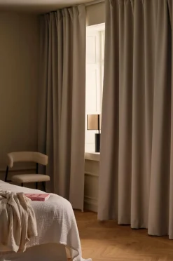 Ellos Home DEJA skræddersyet mørklægningsgardin Beige Hot