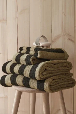 Ellos Badeværelsestekstiler>Home Frottésæt Saga i 4 dele Beigegrey