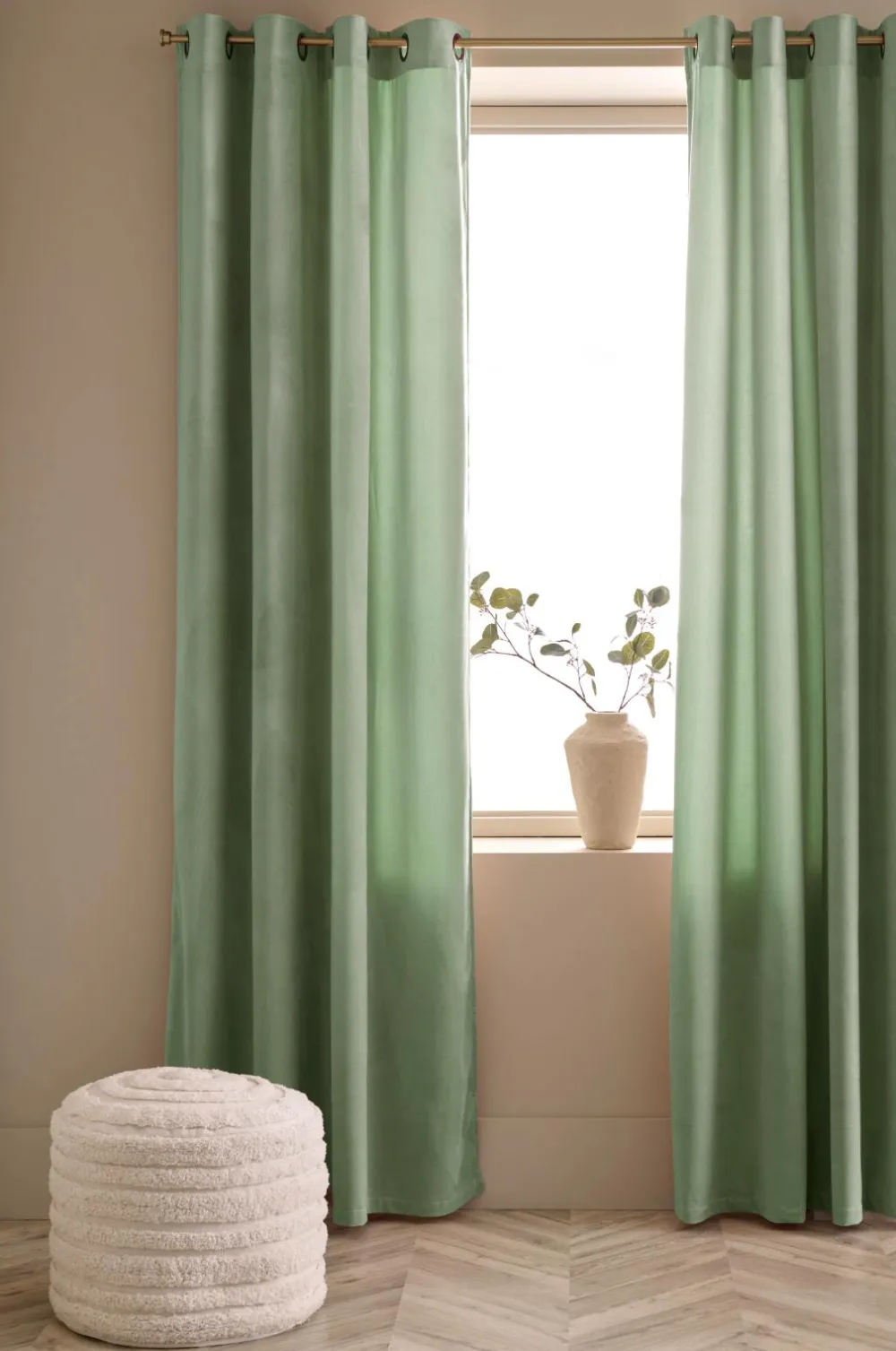Ellos Julegardiner|Gardiner Med Sejlring>Home Gardinlængde med sejlringe Nora i velour, 2-pak Lysegrøn