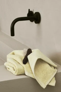 Ellos Badeværelsestekstiler>Home Håndklæde Elise 2-pak 30x50 Lysegul