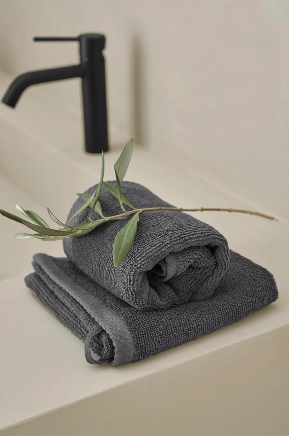 Ellos Badeværelsestekstiler>Home Håndklæde Elise 2-pak 30x50 Mørkegrå