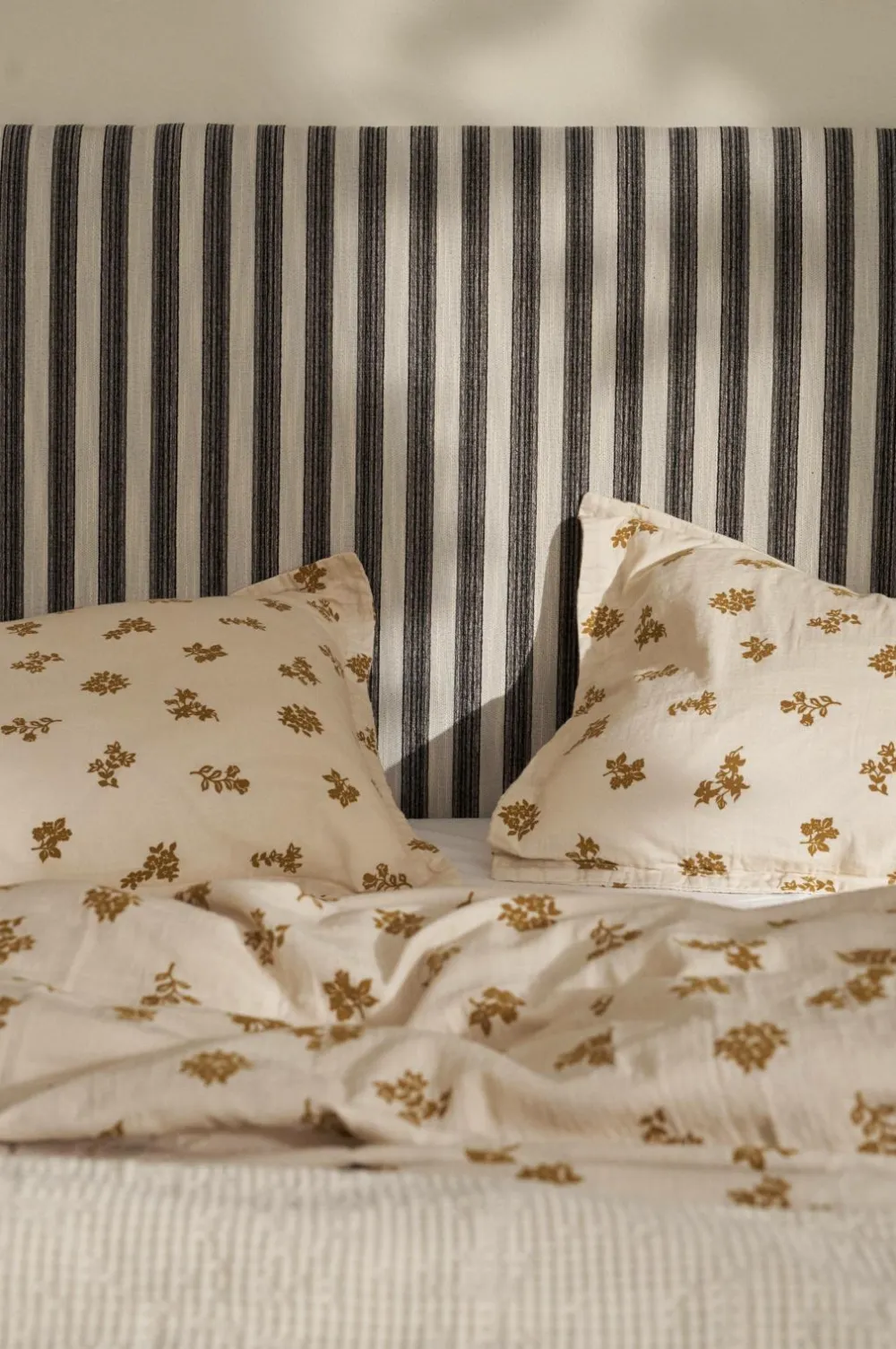 Ellos Senge & Madrasser>Home Hovedgærde Linn Grå