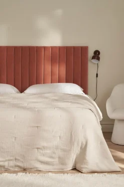 Ellos Senge & Madrasser>Home Hovedgærde Elina Lyserød