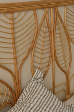 Ellos Senge & Madrasser><noscript><img width=