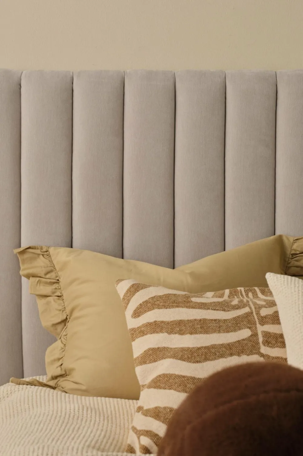 Ellos Senge & Madrasser>Home Hovedgærde Elina Beige