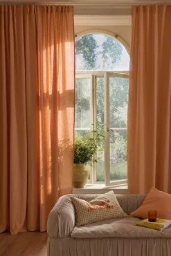 Ellos Gardinlængder Med Rynkebånd>Home Multibåndsgardin Elly Wide i genanvendt halvlinned ekstra bred 1-pak Mørk abrikos