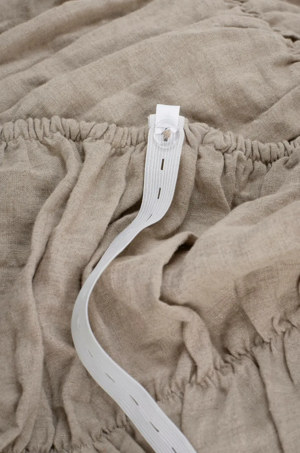 Ellos Home Polstring af seng Candice Elastic 60 cm i hør Linen beige