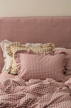 Ellos Home Pudebetræk Sonneli Check Frill PC i bomuld Cognacsröd Outlet