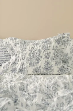 Ellos Home Pudebetræk Avery Elastic i bomuldspercale Grå blå blomster Outlet
