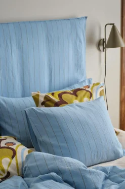 Ellos Pudebetræk>Home Pudebetræk Elly Thin Stripe i genanvendt halvlinned Lyseblå/olivengrøn