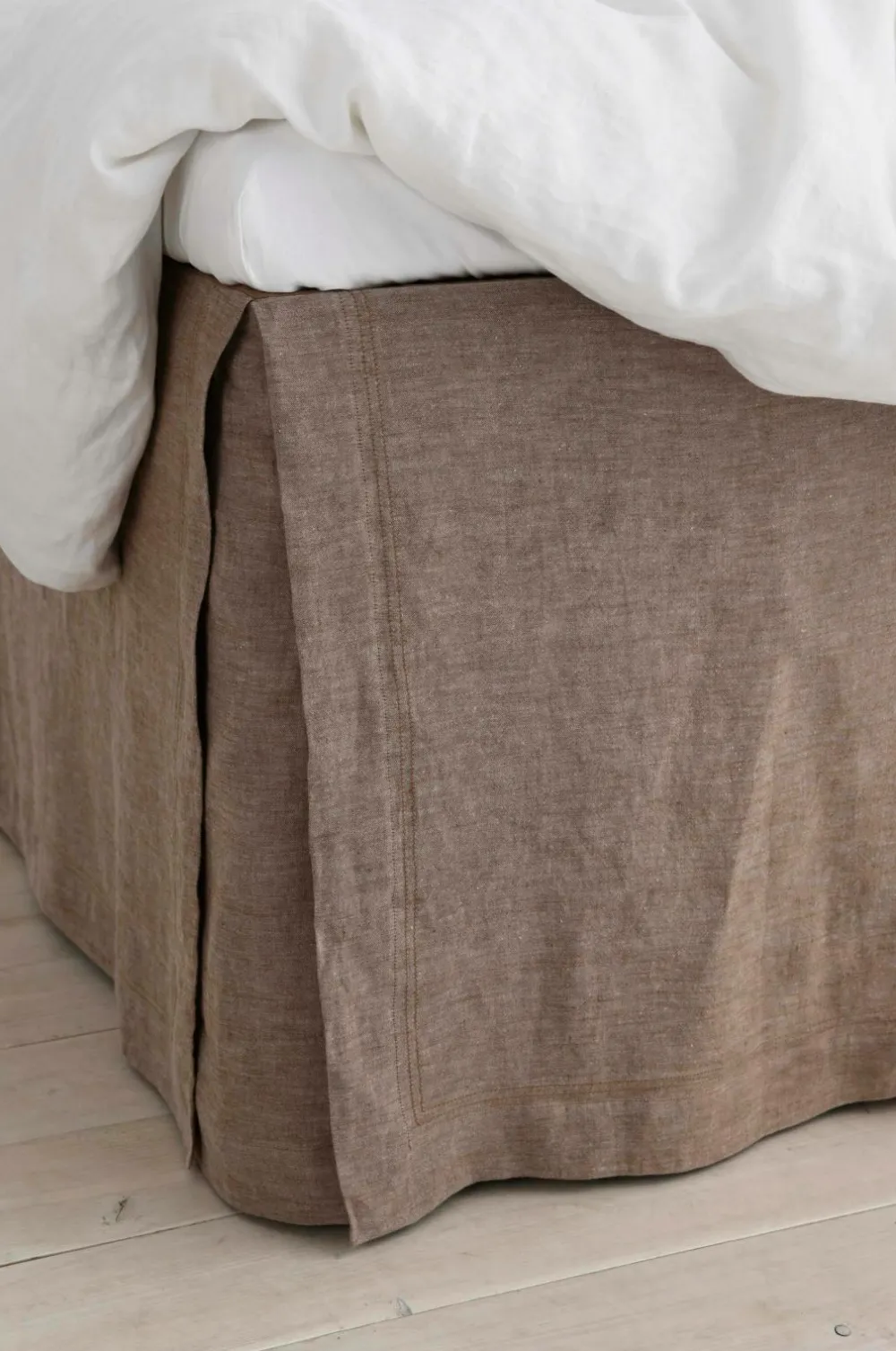 Ellos Sengekapper>Home Sengekappe Elmira i vasket hør 60 cm Kanelbrun/hørfarvet