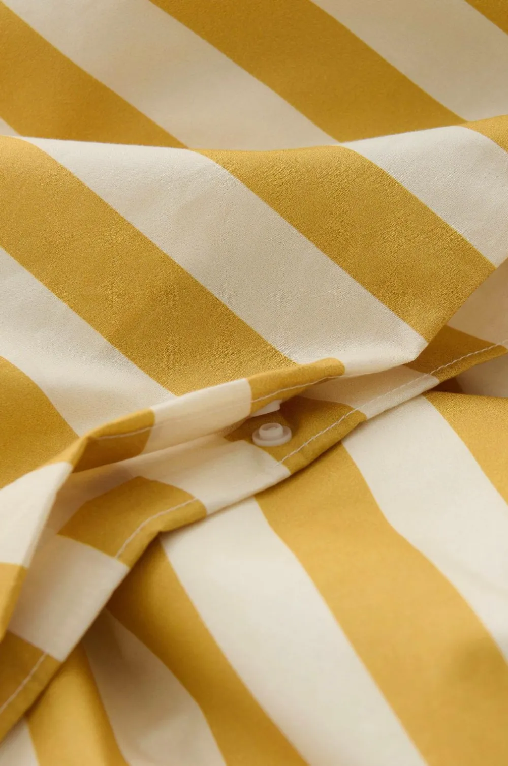 Ellos Home Sengesæt Crystal Stripe i bomuldspercale 2 eller 3 stykker Gul Best